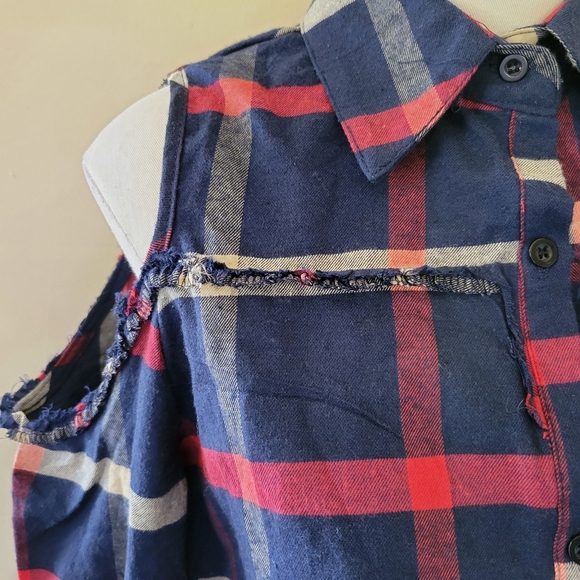 Highness NYC plaid cold shoulder blouse size s/m - Picture 2 of 7